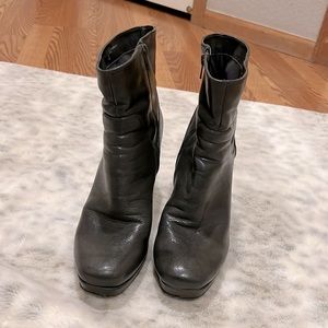 Nine West grey booties, size 9M